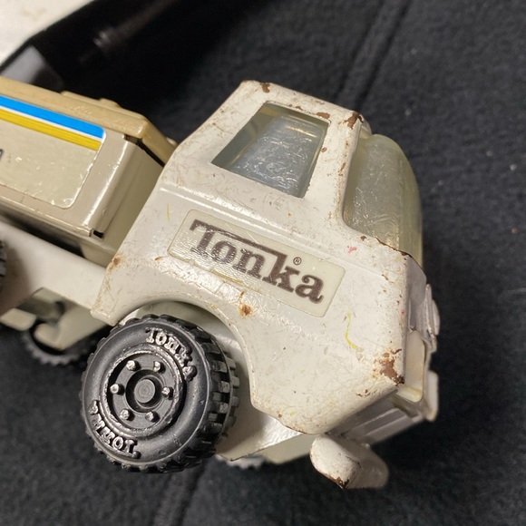 Tonka Vintage Bell System Lineman Bucket Truck 55010 used /played with - Picture 9 of 10